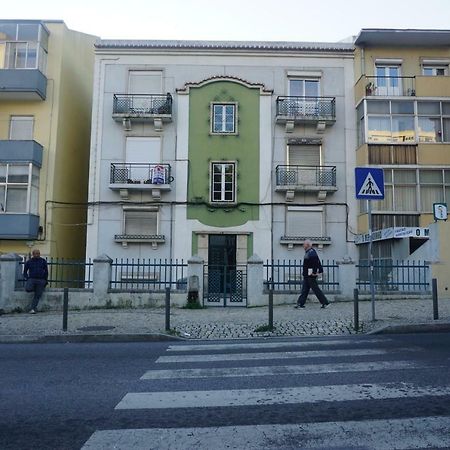 Room In Queluz 11 Minutes From Lisbon Buitenkant foto