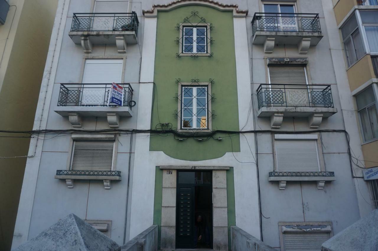 Room In Queluz 11 Minutes From Lisbon Buitenkant foto